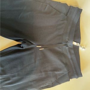 Lululemon black joggers
